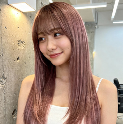 透け感ピンクブラウン × ナチュラルストレートロング