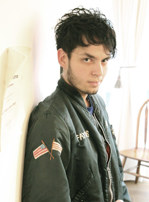 リバースセンターパート刈り上げセンターパートサーフカール