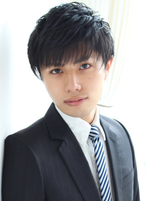 刈り上げセンターパートサーフカールフェザーパーママレットヘア