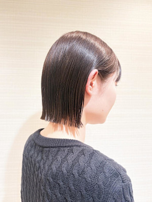 〇パラッと質感のタイト切りっぱなしボブ！ミニボブ