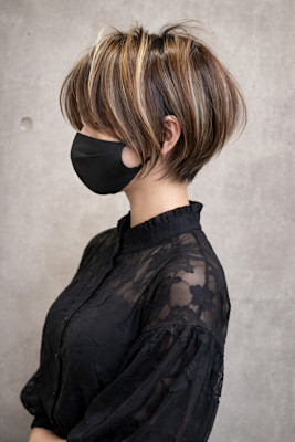 【小田急相模原】白髪ぼかしハイライトのショート