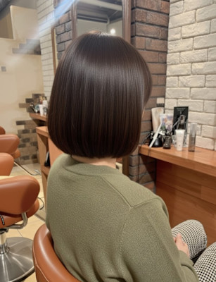 艶感溢れるコンパクトな大人ミニボブ【153スタイル】