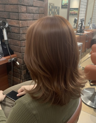 透明感ベージュのくびれミディ【154スタイル】