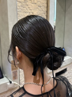 お団子ヘアアレンジ♪