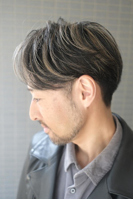 イケオジグレイカラーバレイヤージュシルバーハイライト