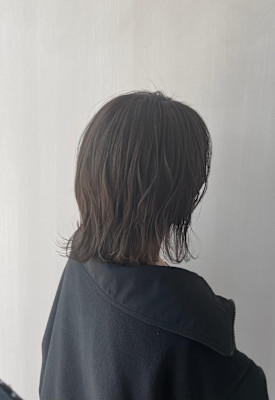 透け感ブラウン×外ハネくびれレイヤーボブ