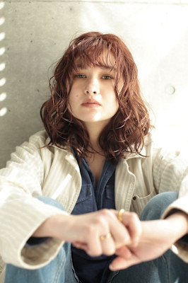 ミディアム　レイヤー　パーマ　ピンクベージ　代官山　恵比寿　