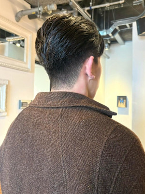 毛流れカット　前下がりカット　メンズカット
