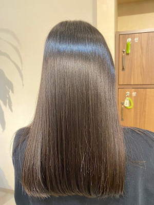 Reglus hair design パセオ野間大池店