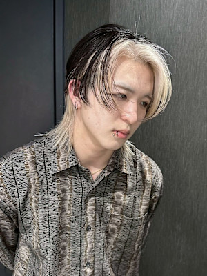 セクションカラー　デザインカラー　ケアブリーチカラー　ウルフ