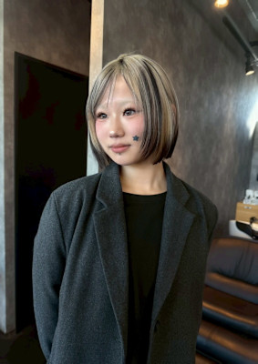 セクションカラー　デザインカラー　ケアブリーチカラー　ウルフ