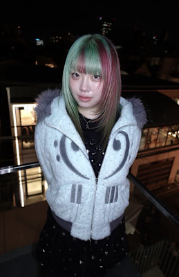 セクションカラー　デザインカラー　ケアブリーチカラー　ウルフ