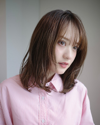 ミディアムレイヤー・ボブ/絶壁解消/２０代/３０代/長め 