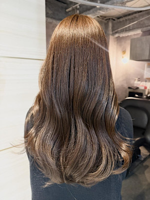 《高橋亜美》アッシュブラウン/ダブルカラー/大宮