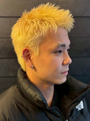 スパイキーショート ブリーチ ハイトーンカラー アップバング