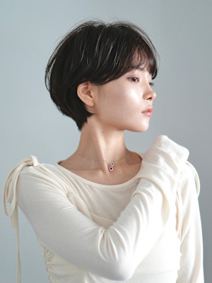 前下がりショート・ボブ/絶壁解消/前髪あり/40代/30代