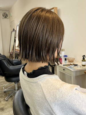 オリーブベージュ×ボブ〈ARCH Sayaka〉