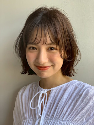 切りっぱなし×大人ガーリーボブ