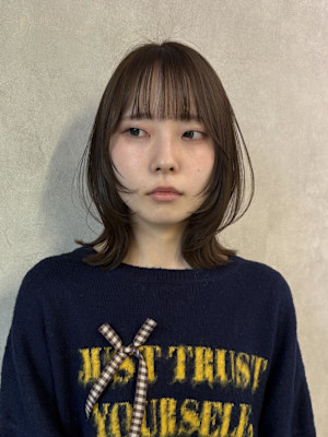 miu&清水大誠　くびれ　レイヤーカット
