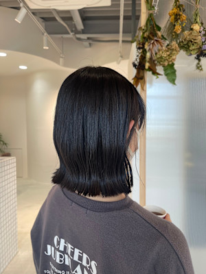 切りっぱなしボブ×艶トリートメント