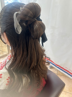 カチモリリボンハーフアップ