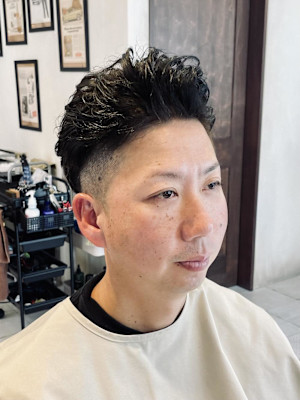 【40代 男性】ニュアンスオールバックパーマ