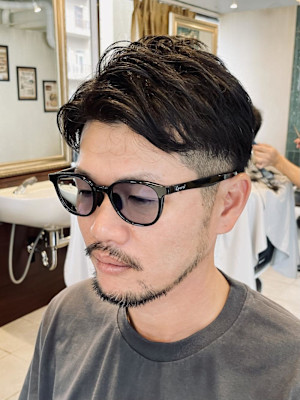 【40代 男性】カジュアル七三ツーブロショート