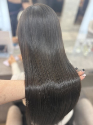 ハッシュカット/顔周りカット/ダークブラウン/シャギーカット