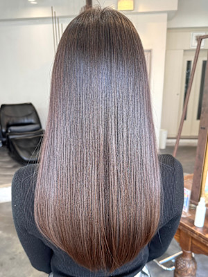 乾かすだけでツヤ感◎髪質改善縮毛矯正