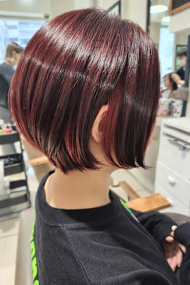 ショートボブ/レッドカラー