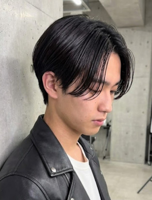 20代30代40代50代60代　メンズ毛流れセンターパート