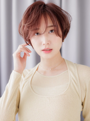 ミルクティーブロンド抜け感クールショートマッシュ20代30代