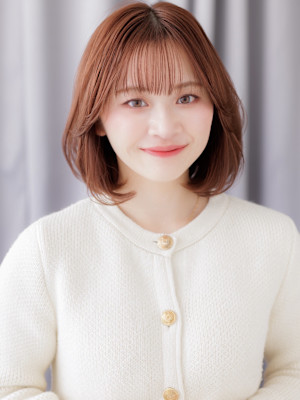 ミルクブラウン伸ばしかけワンカール小顔丸みボブ30代40代