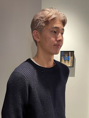 ホワイトベージュカラー ハイトーン ラフショート/池田佑輔