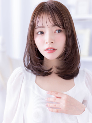 ツヤ感ダークアッシュバタフライレイヤーカット　ダークブラウン