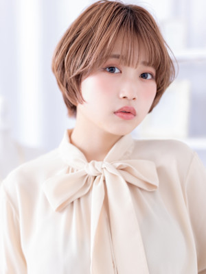 大人ガーリーローズベージュハッシュカット　ミルクブラウン