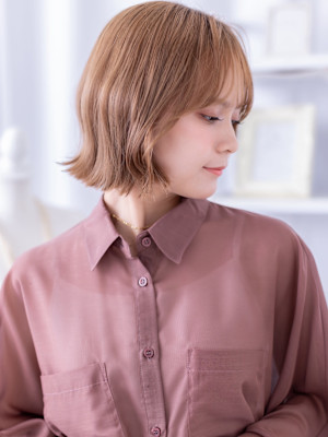 ミルクティーブラウン透け感ハッシュカット　シャギーカット