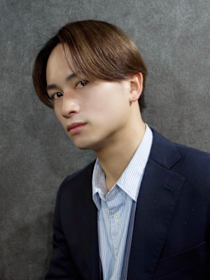 センターパート×曲がる縮毛矯正×韓国風×大人men's