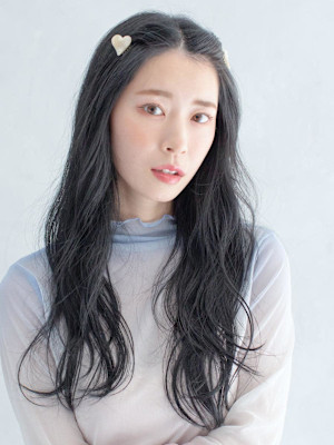 韓国風ヘアピンアレンジ