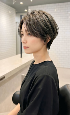 【ハンサムショート】こなれ感◎グレージュ×耳かけ美シルエット