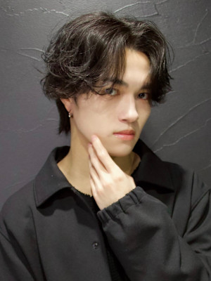 センターパート×スパイラルパーマ×カルマパーマ×大人men'