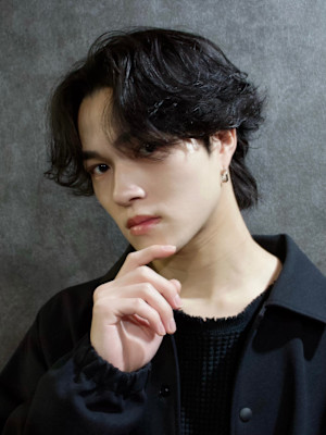 センターパート×スパイラルパーマ×カルマパーマ×大人men'