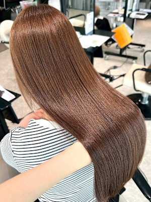 【ChaoMICHI yuika】ブラウンベージュ 艶髪 