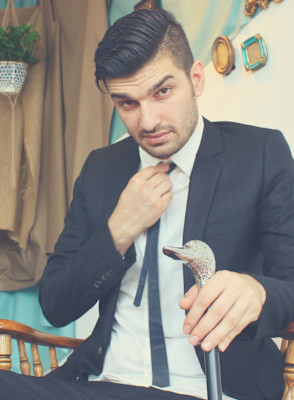 刈り上げセンターパートサーフカールフェザーパーママレットヘア