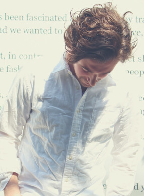 リバースセンターパート刈り上げセンターパートサーフカール