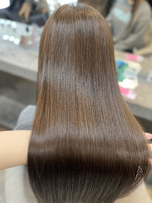 ハッシュカット/顔周りカット/ダークブラウン/シャギーカット