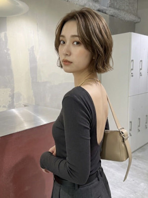 抜け感くびれボブ×ナチュラルベージュ