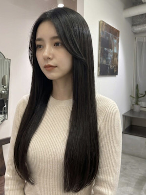 艶ストレートロング×ナチュラルブラック