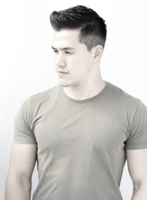 リバースセンターパート刈り上げセンターパートサーフカール