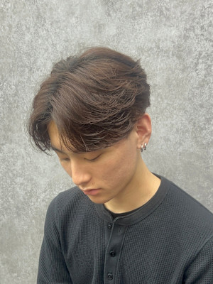 フェザーパーマラウンドマッシュフェザーパーマメンズパーマ眉毛